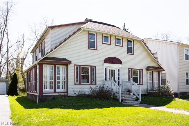 Foto del edificio - 3300 Dellwood Rd