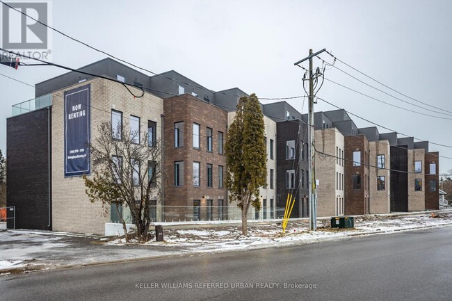 Building Photo - 325-325 University Ave W