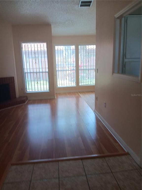 Building Photo - 652 St Johns Ct