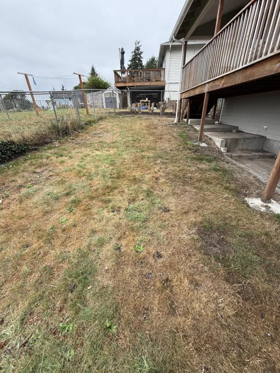 Building Photo - 488 Floral St