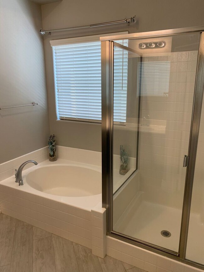 Building Photo - 90 Broken Putter Way