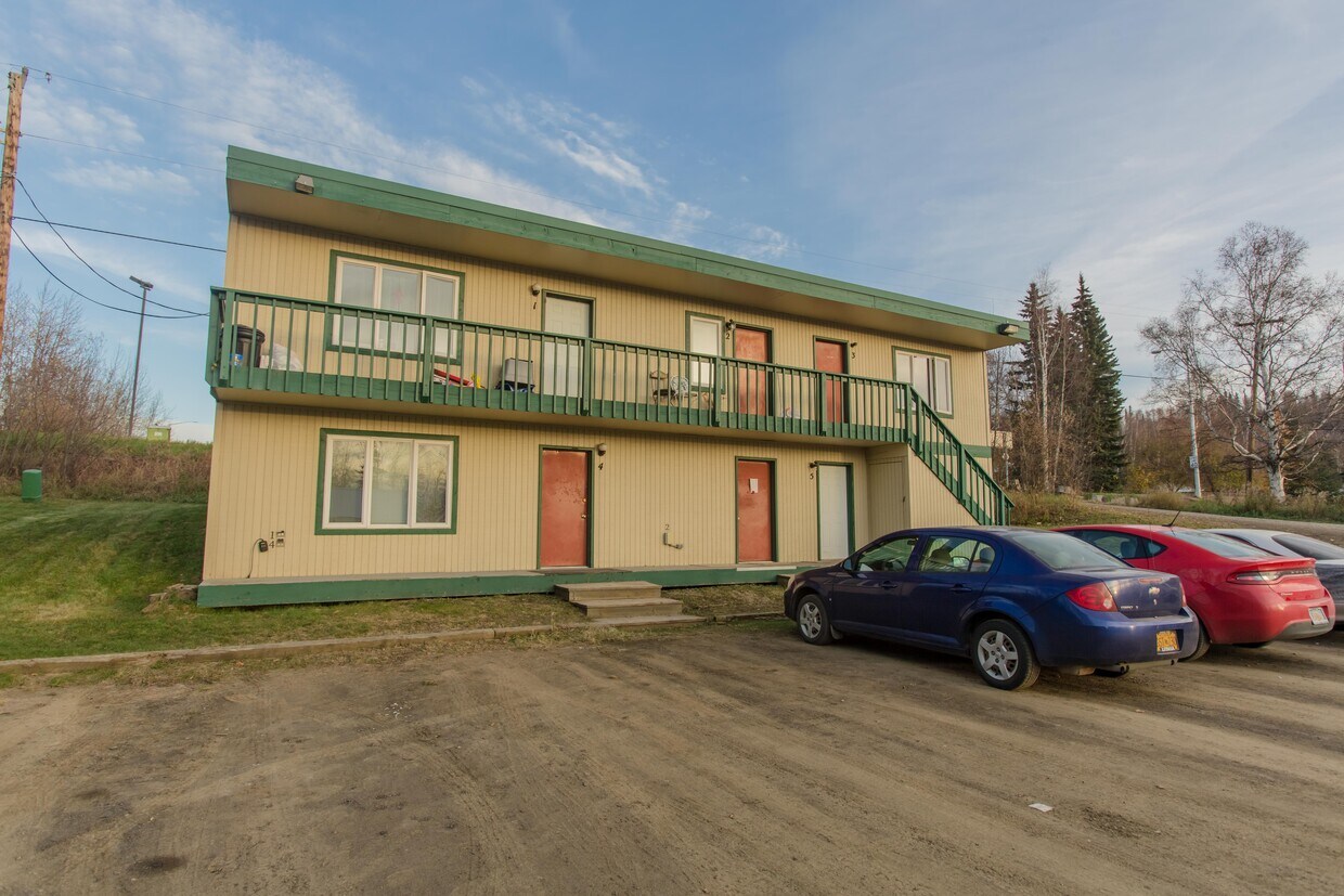 645 Old Steese Hwy N Unit 5, Fairbanks, AK 99712 Apartments Fairbanks