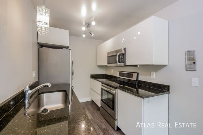 Foto del edificio - 3150 N Harlan St