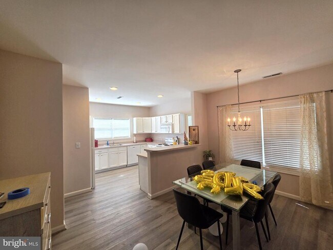 Foto del edificio - 34642 Bay Crossing Blvd