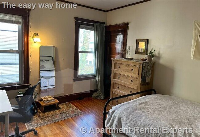 Foto del edificio - 183 College Ave