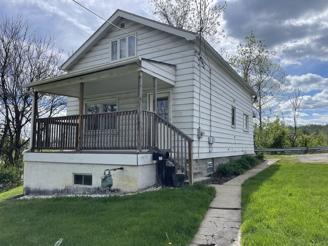 Building Photo - 11 Strabane Ave