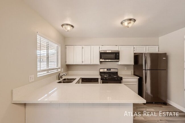Building Photo - 5370 Bridgette Way