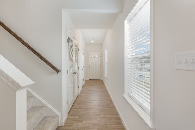 Foto del edificio - Welcome to this charming 3 bedroom, 2.5 ba...