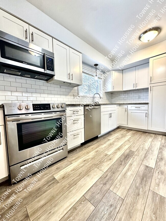 Foto del edificio - 4493 S Buffalo St