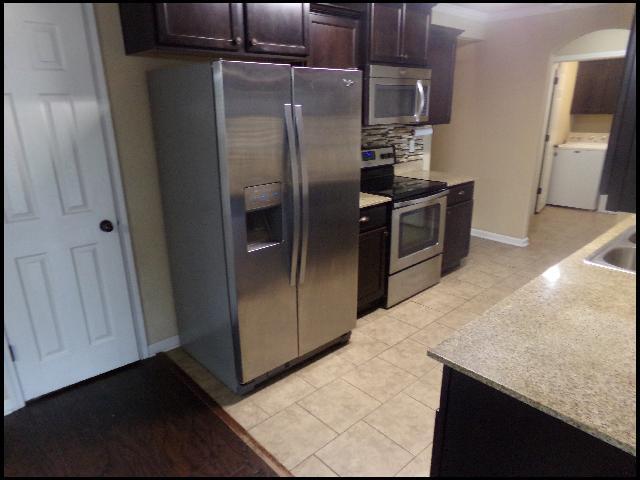 Foto del edificio - 5532 Trammel Estates Dr