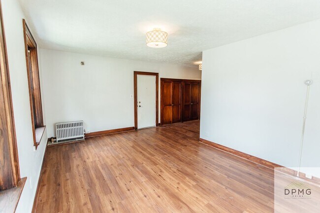 Foto del edificio - 117 S Hosmer St