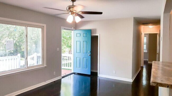 Foto del edificio - 2808 S 24th St