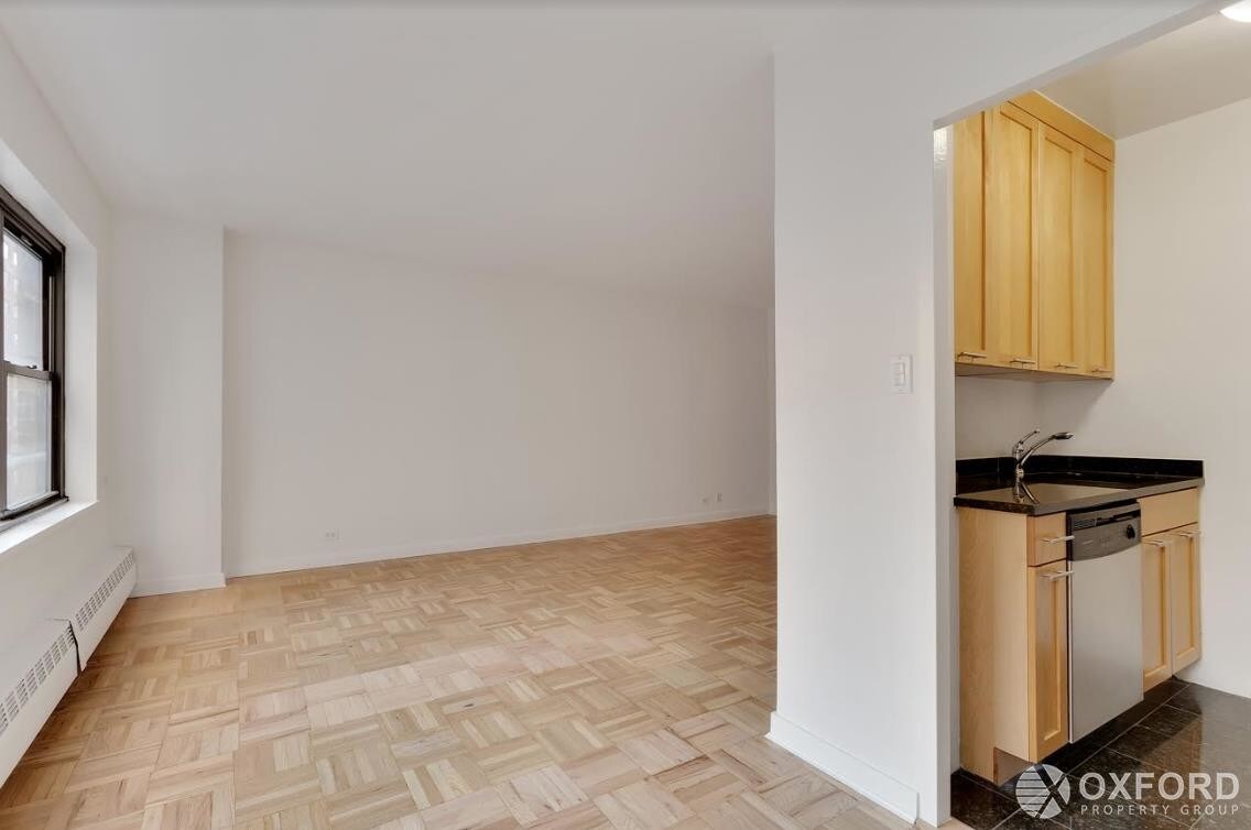 Building Photo - 412 East 55th Street