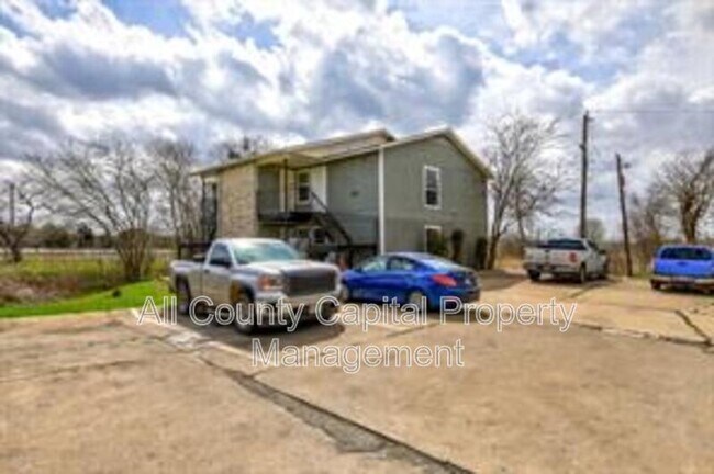Foto del edificio - 8503 Colony Loop Dr