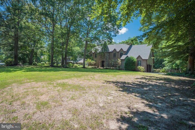 Foto del edificio - 5482 Royal Mile Blvd