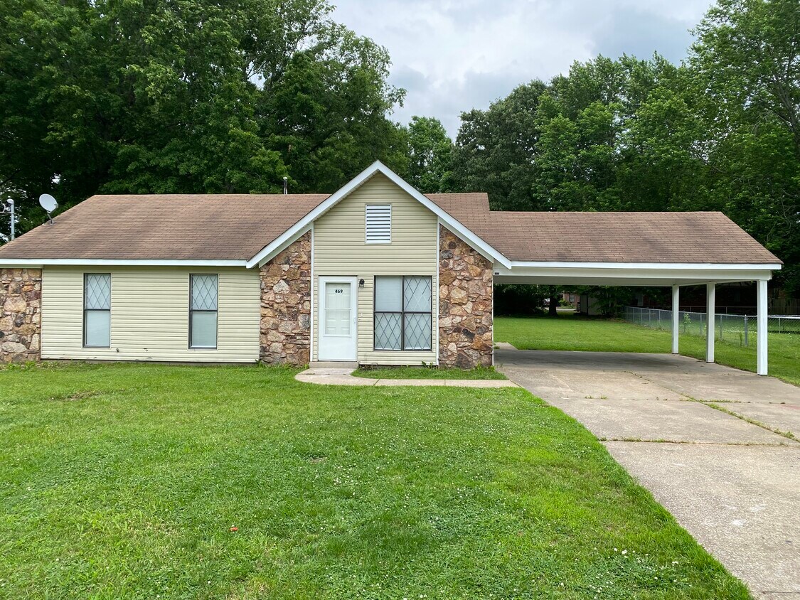 Primary Photo - 469 Old Humboldt Rd