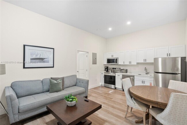 Foto del edificio - 830 SE 14th St