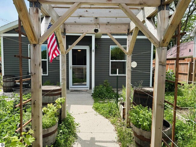 Foto del edificio - 152 E Fourteenth St