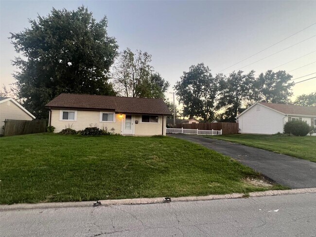 Building Photo - 408 Prince Ruppert Dr