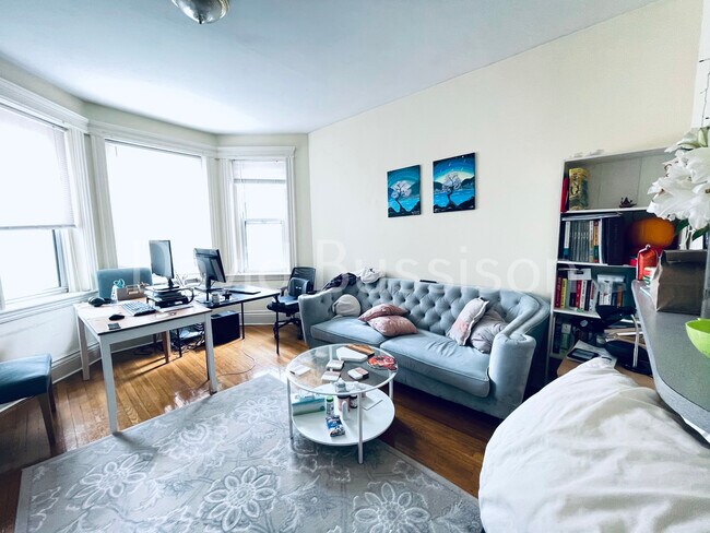 Foto del edificio - 104 Queensberry St