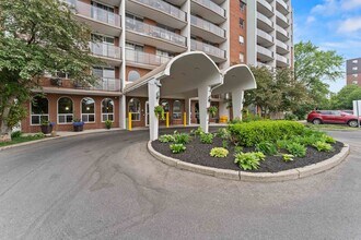 Building Photo - 47 Memorial Dr