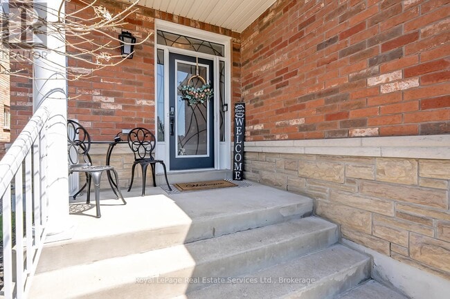 Building Photo - 5447 Freshwater Dr
