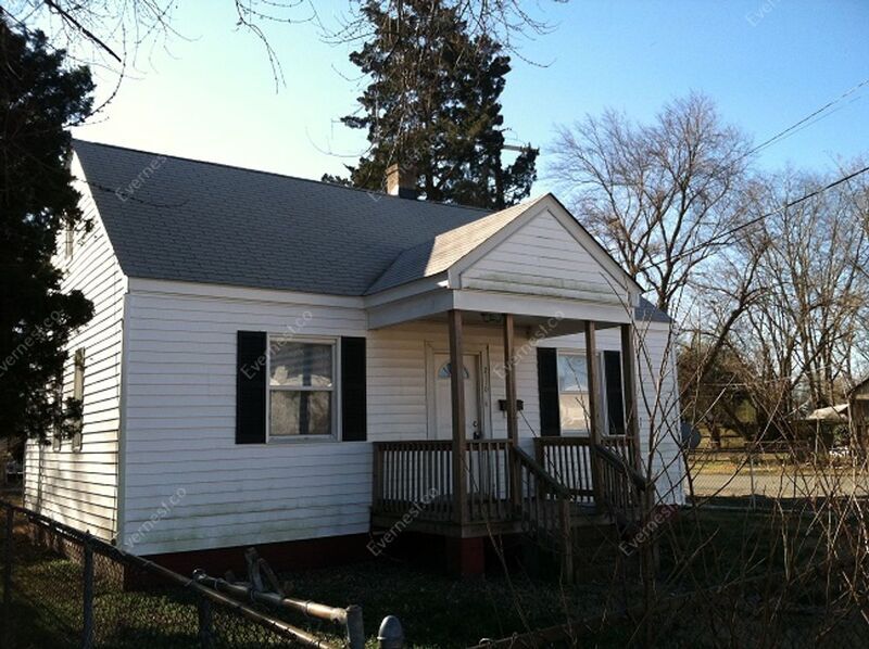 Primary Photo - 2110 Harwood St