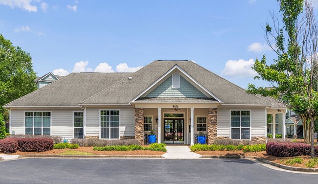 C208660_The_Parke_at_Oakley_LEASING_02 - The Parke at Oakley