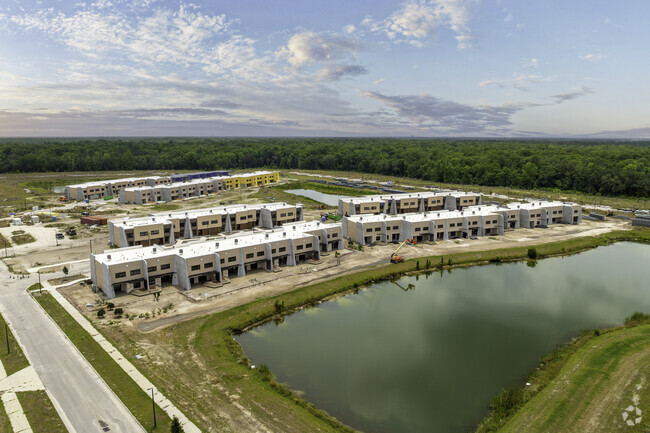 5500 W Irlo Bronson Memorial Hwy Kissimmee, FL 34746 - Magic Village Condominiums
