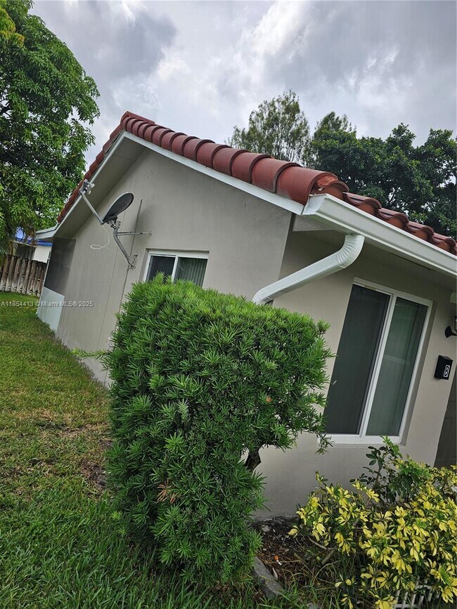 Building Photo - 3800 NW 110th Ave