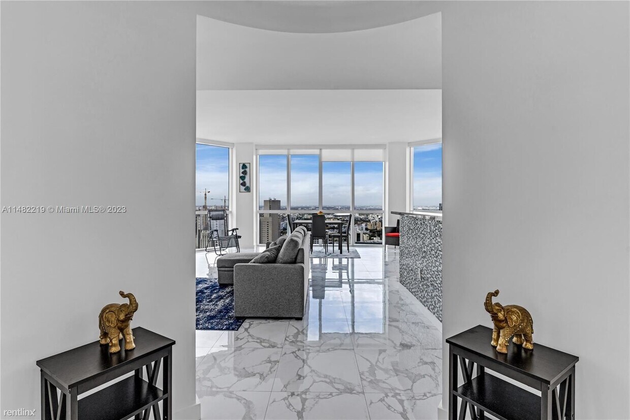 Primary Photo - 3 br, 3 bath Condo - 244 Biscayne Blvd Apt...