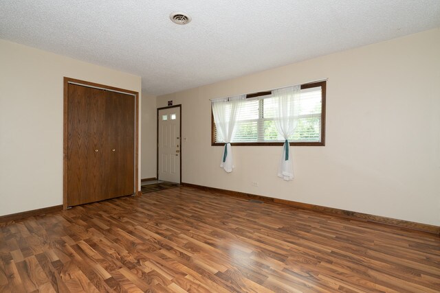 Building Photo - 1240 Walnut Ave