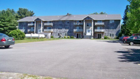 Building Photo - 576 Riverside Dr