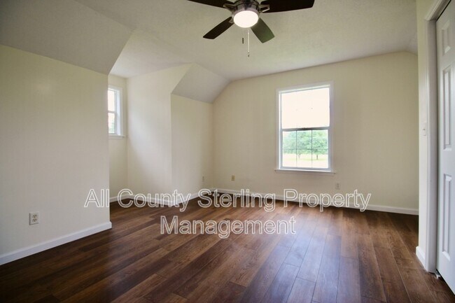 Foto del edificio - 3581 NW Bur Oak Pl