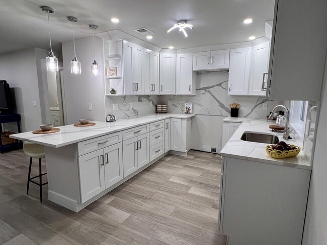 Building Photo - 3025 Sea Gate Cir