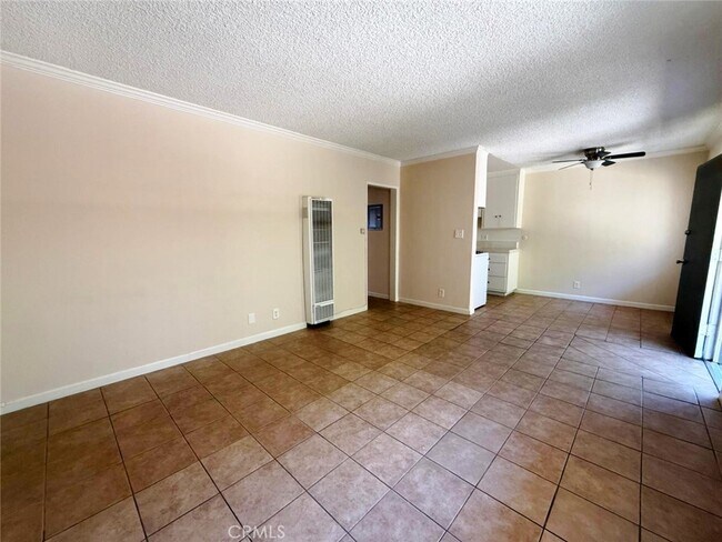 Foto del edificio - 8371 Northgate Ave