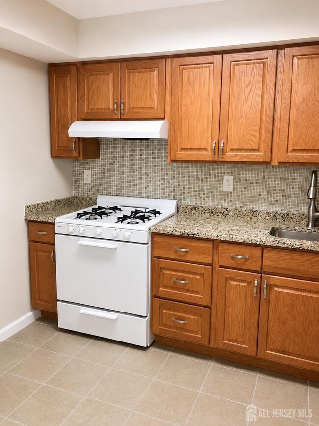 Building Photo - 43 Deerberry Ln