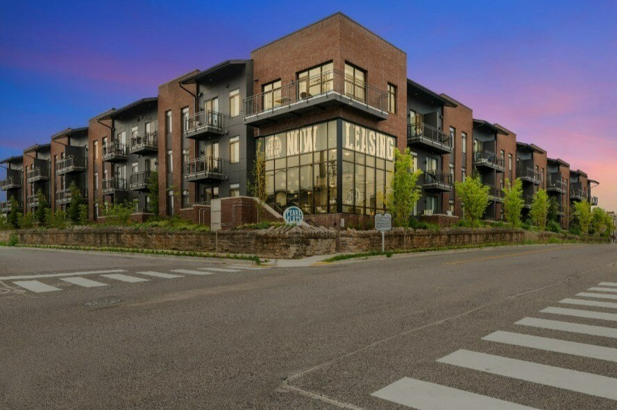 Pearl Flats Apartments 1700 Pearl St Nashville, TN