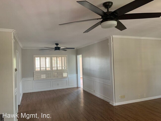 Building Photo - 2 br, 2 bath House - 808 E. Carson St.