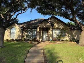 Building Photo - 6706 Springmeadow Ln