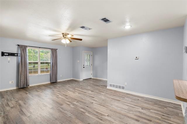 Building Photo - 521 Hilltop Dr