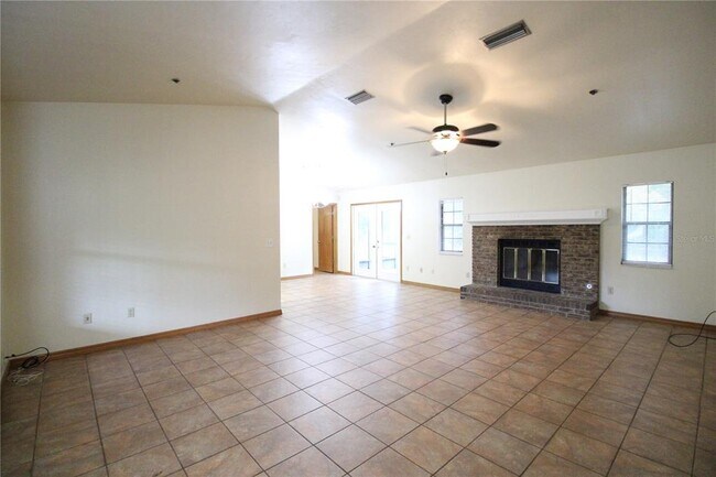 Foto del edificio - 4035 NW 37th Dr