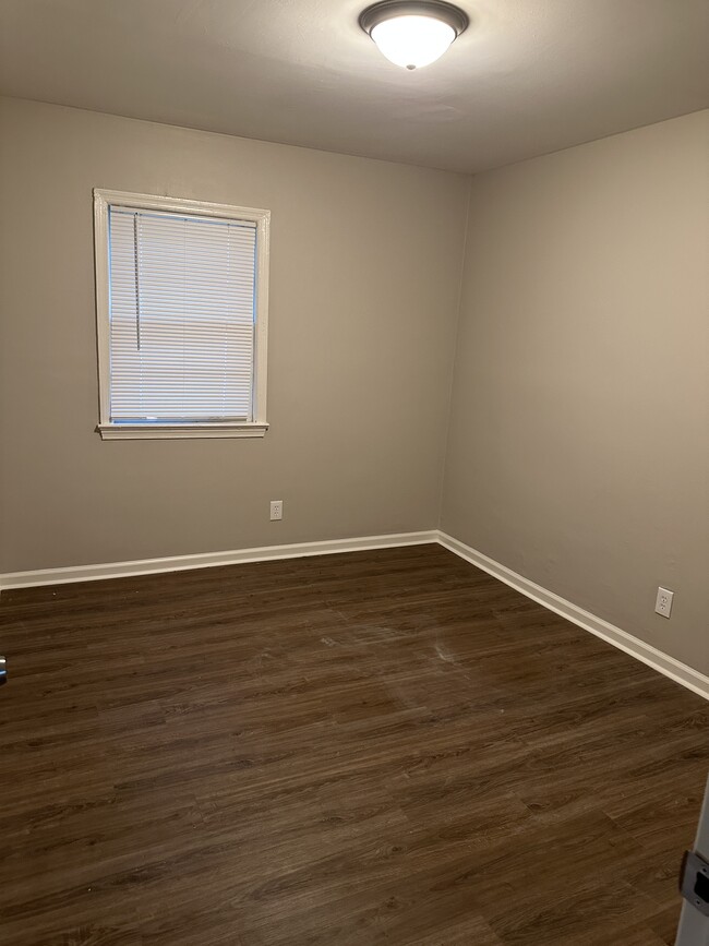 Building Photo - 26 Bayou Ave
