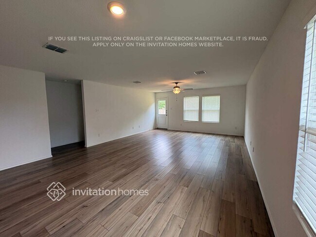 Foto del edificio - 1304 Haymarket Rd