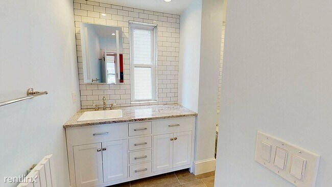 Foto del edificio - 2 br, 1 bath Townhome - 3651 Lafayette Ave