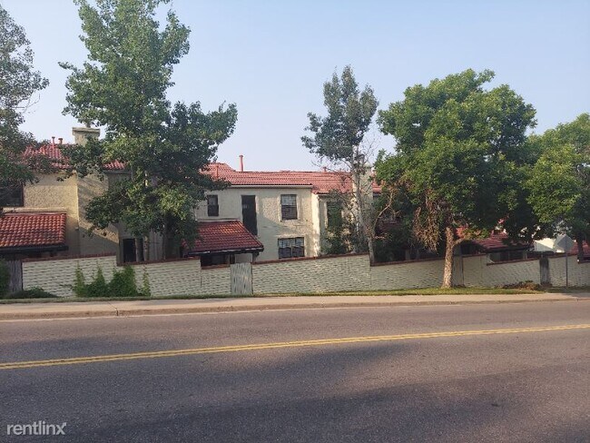 Building Photo - 3 br, 4 bath Townhome - 1530 S QUEBEC WAY