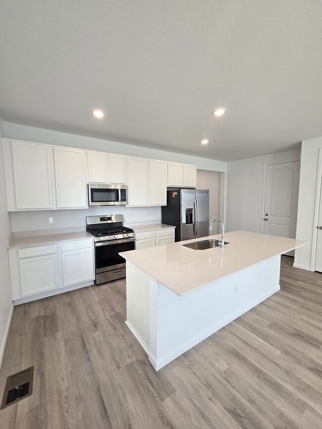 Foto del edificio - Brand New Aurora Highlands Ranch