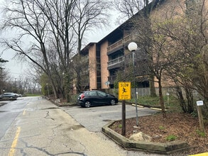 Building Photo - 5500 Hillcrest Ln