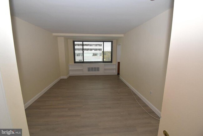 Foto del edificio - 1011 Arlington Blvd