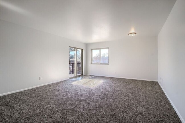 Building Photo - 3613 S Sheridan Blvd